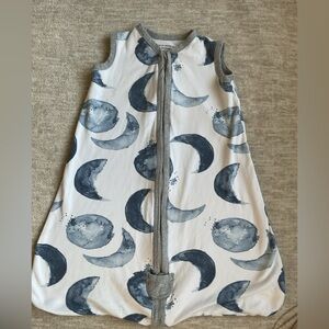 Burt's Bees Baby Gray and White Moon Sleep Sack